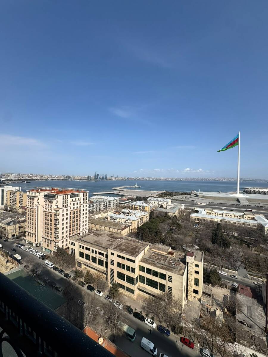 Satılır 4 otaqlı yeni tikili 178 m² — Mənzil, Bakı (11)