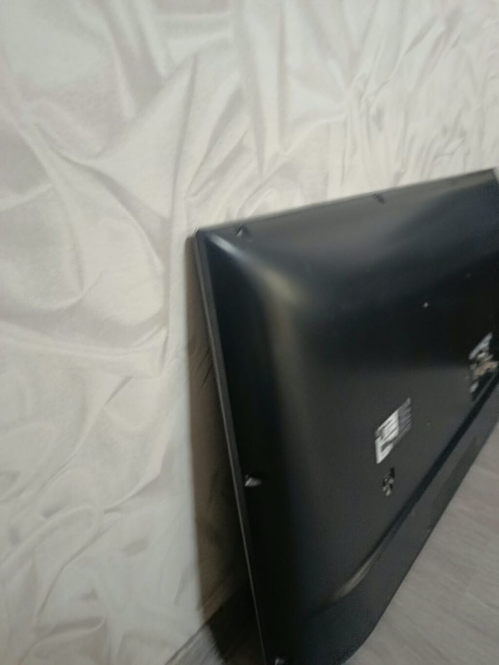 LG LED televizor, təxminən 42–47 düym ekran ölçüsü. Nazik gümüş — Televizorlar, Sumqayıt (7)