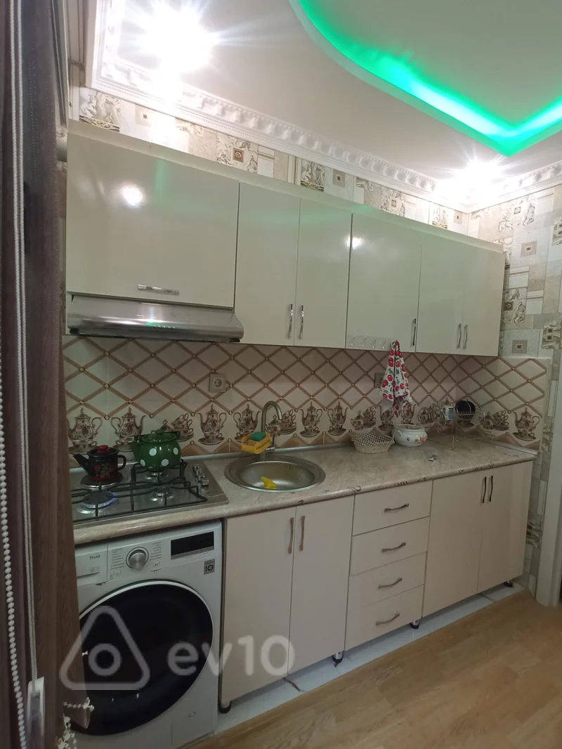 1 otaqlı həyət evi, 23 m², U.Ekberov kuc — Ev, villa, Bakı (8)