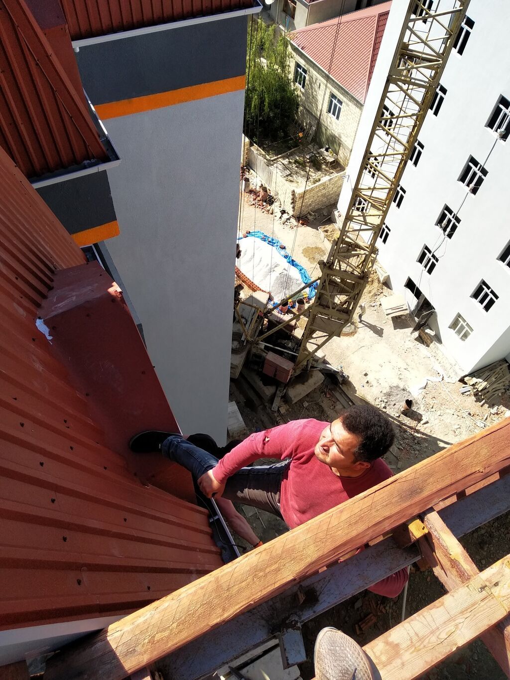 Peşəkar dam işləri xidməti - Metal və taxta konstruksiyalı damların — Dam və örtüklər, Bakı (2)