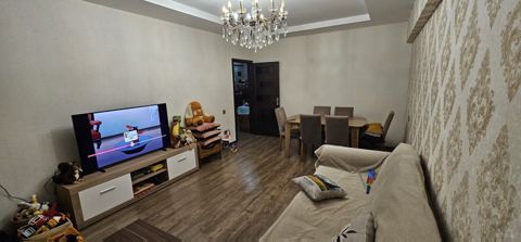 Satılır 3 otaqlı köhnə tikili 72 m² — Bakı