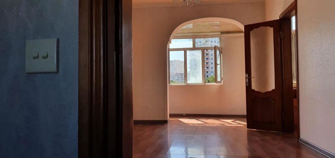 Satılır 2 otaqlı köhnə tikili 45 m² — Mənzil, Bakı (2)