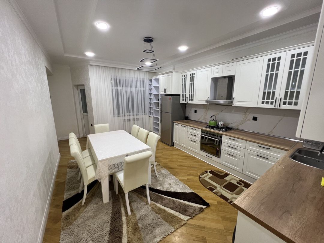 İcarəyə verilir 3 otaqlı yeni tikili 145 m² — Mənzil, Bakı (10)