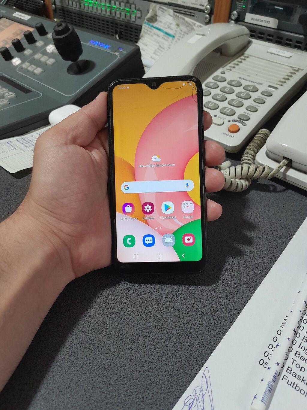 Samsung a01. Tam islekdi.sadece ekran susesi catdi. Islemeye problem — Samsung, Bakı (2)