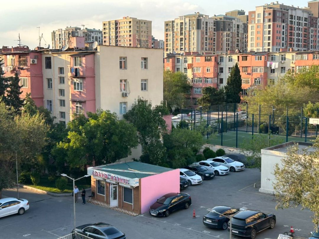 Satılır 3 otaqlı köhnə tikili 70 m² — Mənzil, Bakı
