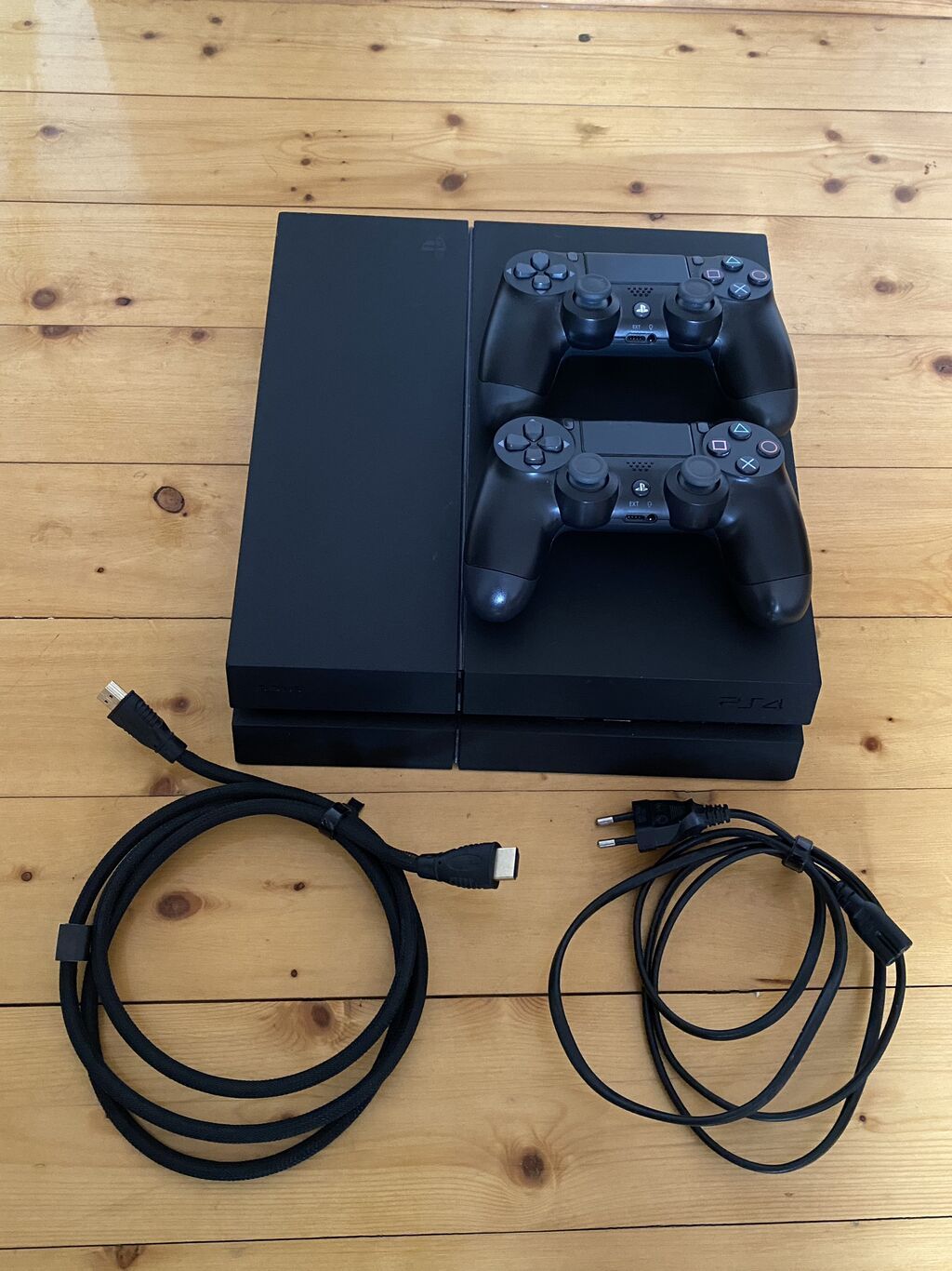 Sony PlayStation 4 (PS4) oyun konsolu – tam dəst Dəstə daxildir — Oyun konsolları, Şəmkir