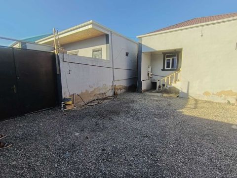 Satılır 3 otaqlı həyət evi/bağ evi 75 m² — Bakı