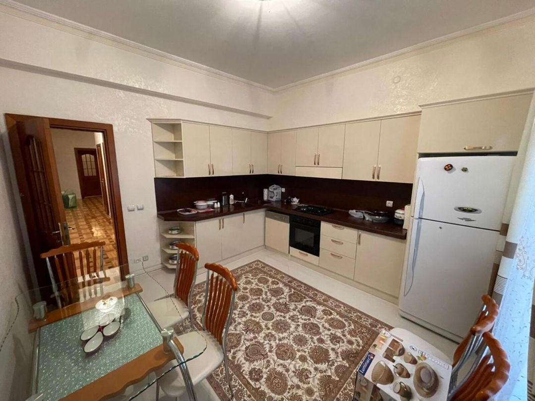İcarəyə verilir 4 otaqlı yeni tikili 191 m² — Mənzil, Bakı (2)