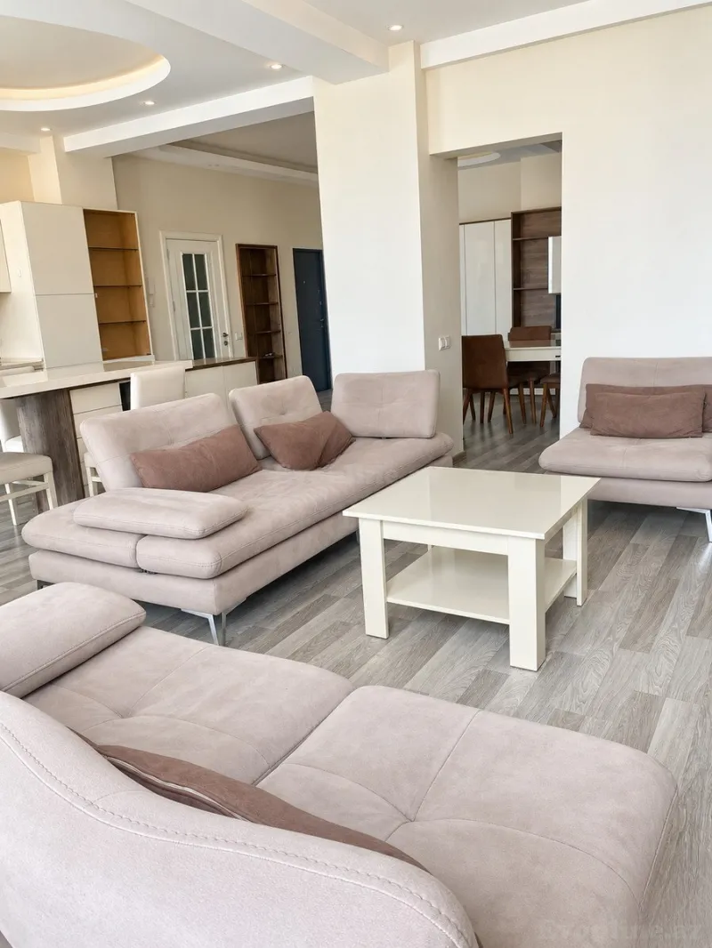 Satılır 3 otaqlı Mənzil Yeni tikili 130 m² Bakı, Nərimanov r., Gənclik m — Mənzil, Bakı (3)