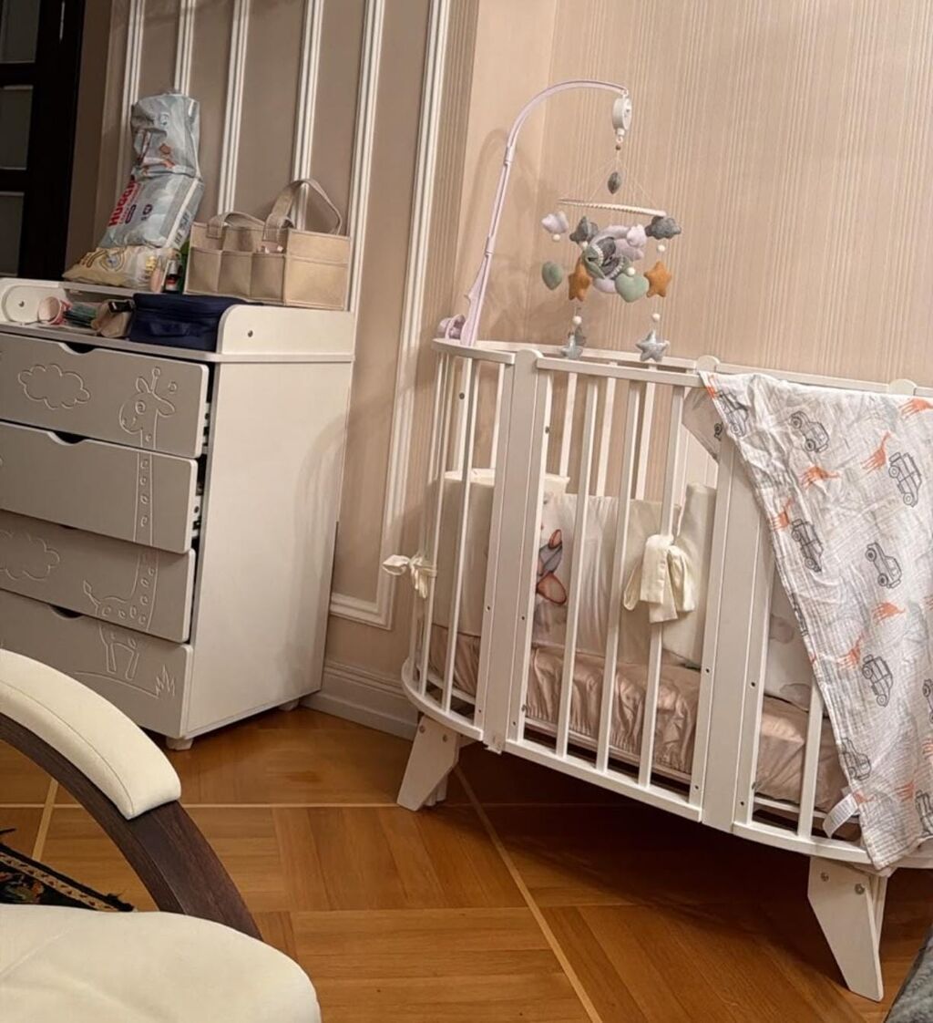 Uwaq üçün beşik pastelinca satilir ikisi birlikdə 150 azn Unvan — Mebel, Bakı