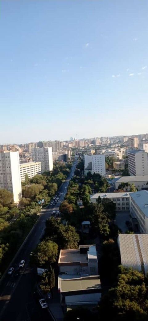 Satılır 4 otaqlı yeni tikili 200 m² — Bakı