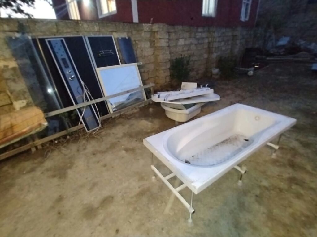 Nure Hamam vannası / Cakuzi komplekti satılır Komplektə daxildir — Vannalar və jakuzi, Bakı