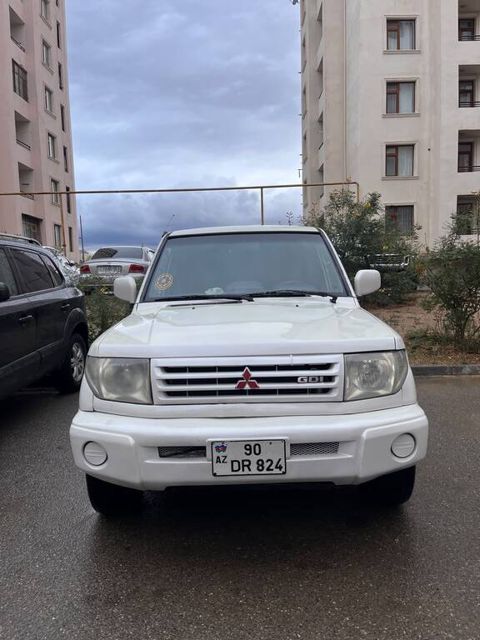 Mitsubishi Pajero io, 1.8 L, 1999 il, 416 690 km — Bakı