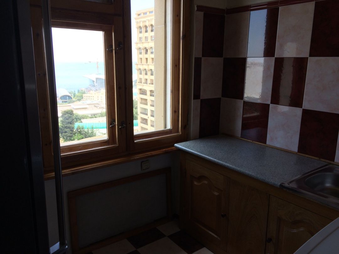 Satılır 1 otaqlı köhnə tikili 40 m² — Mənzil, Bakı (5)