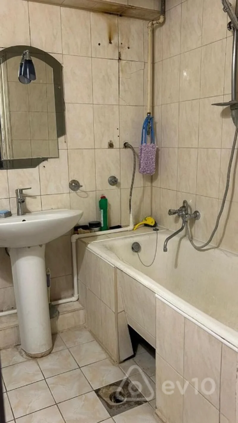 4 otaqlı mənzil, 100 m², Qulu Quliyev küçəsi — Mənzil, Bakı (7)