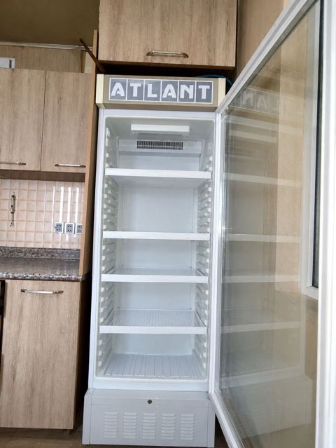 Atlant vitrin tipli soyuducu - Şüşə qapılı, ticarət və ictimai iaşə — Bakı