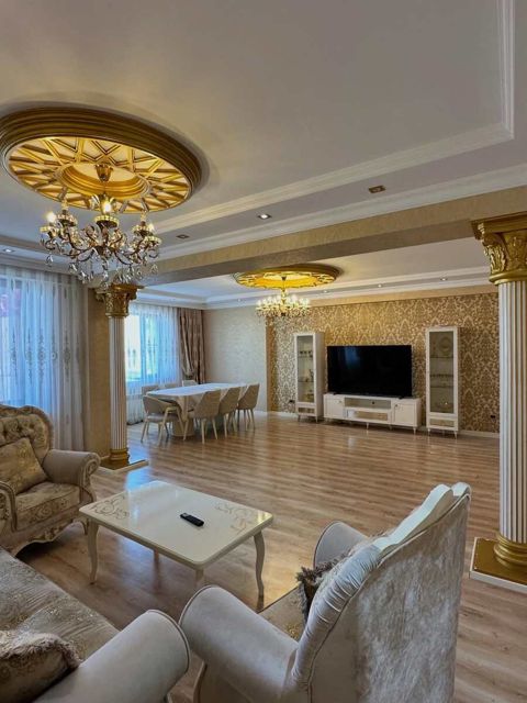 Satılır 5 otaqlı yeni tikili 265 m² — Bakı