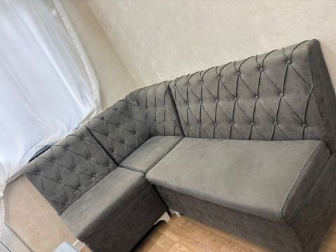 Künc yumşaq mebel dəsti – tünd boz rəngdə, klassik kapitone (romb — Bakı