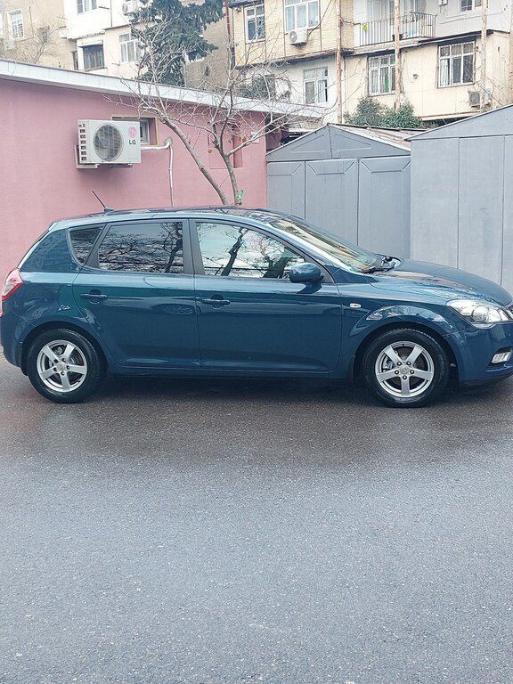 Kia Ceed, 1.4 L, 2011 il, 230 000 km — Avtomobillər, Bakı (3)