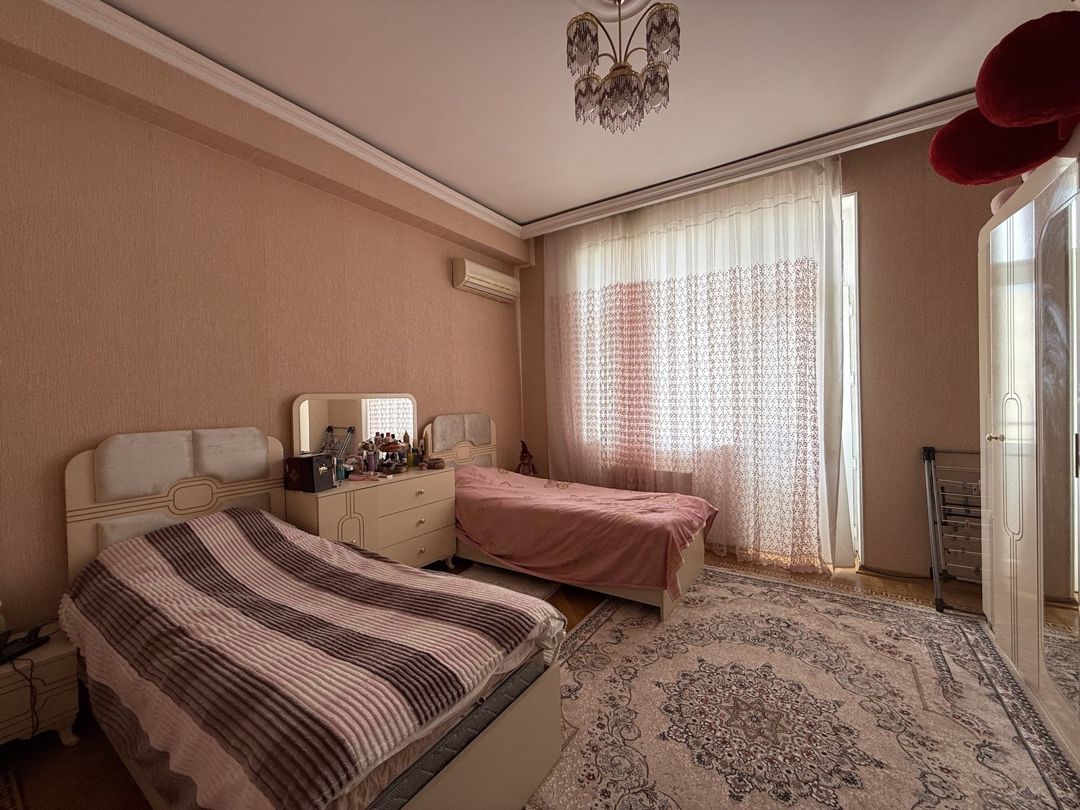 Satılır 4 otaqlı yeni tikili 190 m² — Mənzil, Bakı (11)