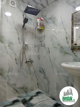 Satılır 2 otaqlı 35 m² köhnə tikili İnşaatçılar m — Mənzil (9)