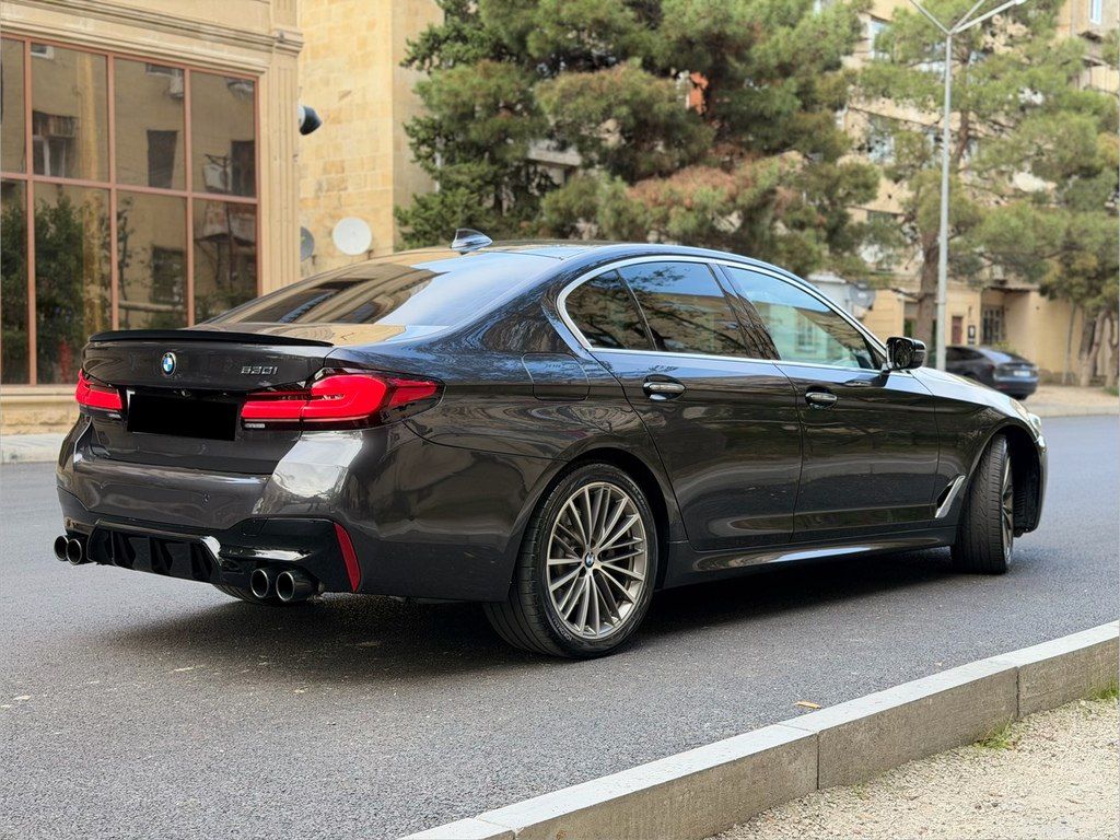 BMW 530, 2.0 L, 2017 il, 160 000 km — Avtomobillər, Bakı (3)