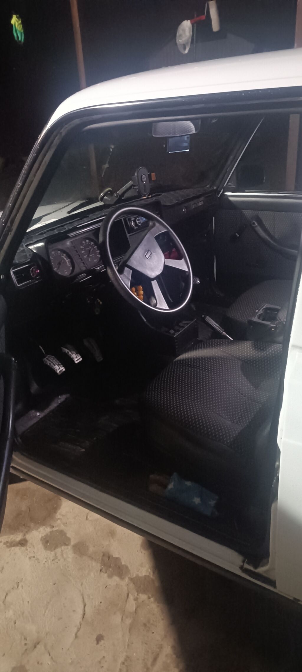 VAZ (Lada) 2107: 1.5 l 2002 il Sedan 10-LA-892 — Avtomobillər, Bakı (7)