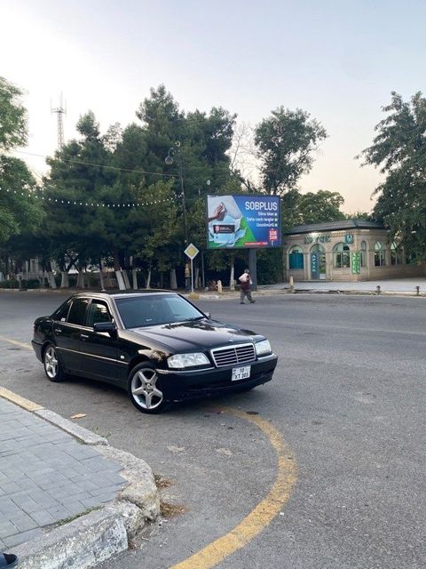 Mercedes C 240, 2.4 L, 1998 il, 250 000 km — Şabran