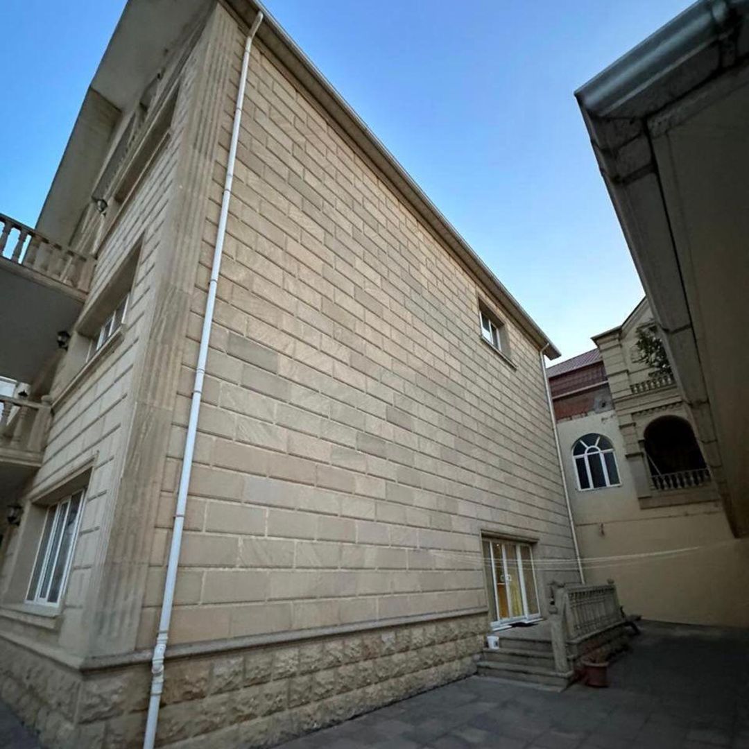 Satılır 12 otaqlı həyət evi/bağ evi 650 m² — Ev, villa, Bakı (12)