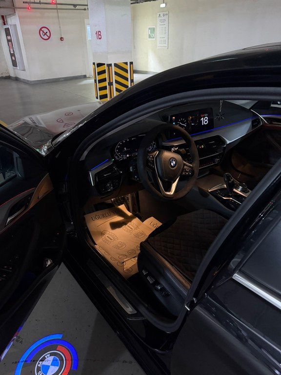 BMW 530e, 2.0 L, 12 kWh, 2023 il, 33 000 km — Avtomobillər, Bakı (4)
