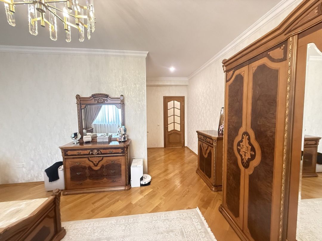 Satılır 4 otaqlı yeni tikili 220 m² — Mənzil, Bakı (12)