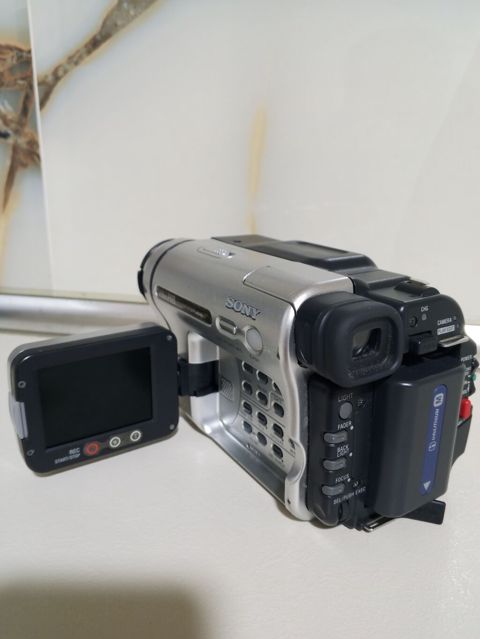 Sony Handycam Video Hi8 kamkorder - Model: Sony Handycam Video Hi8 — Bərdə