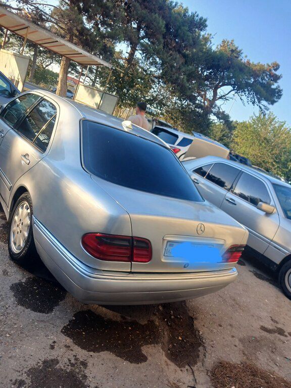 Mercedes E 320, 3.2 L, 1995 il, 642 000 km 99-KO-560 — Avtomobillər, Bakı (2)
