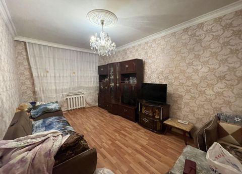 Satılır 2 otaqlı köhnə tikili 60 m² — Bakı
