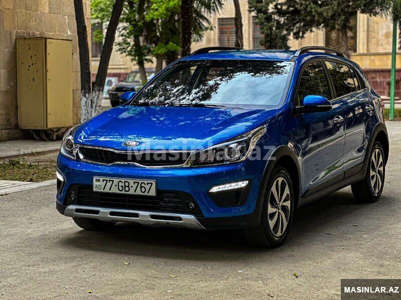 Kia Cros, 2021 il 77-GB-767 — Minik avtomobili icarəsi, Bakı (2)