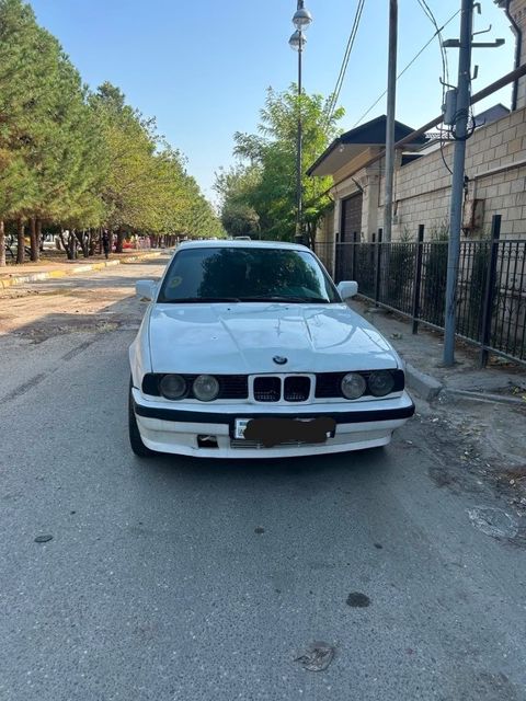 BMW 520, 2.0 L, 1990 il, 500 000 km — Bakı