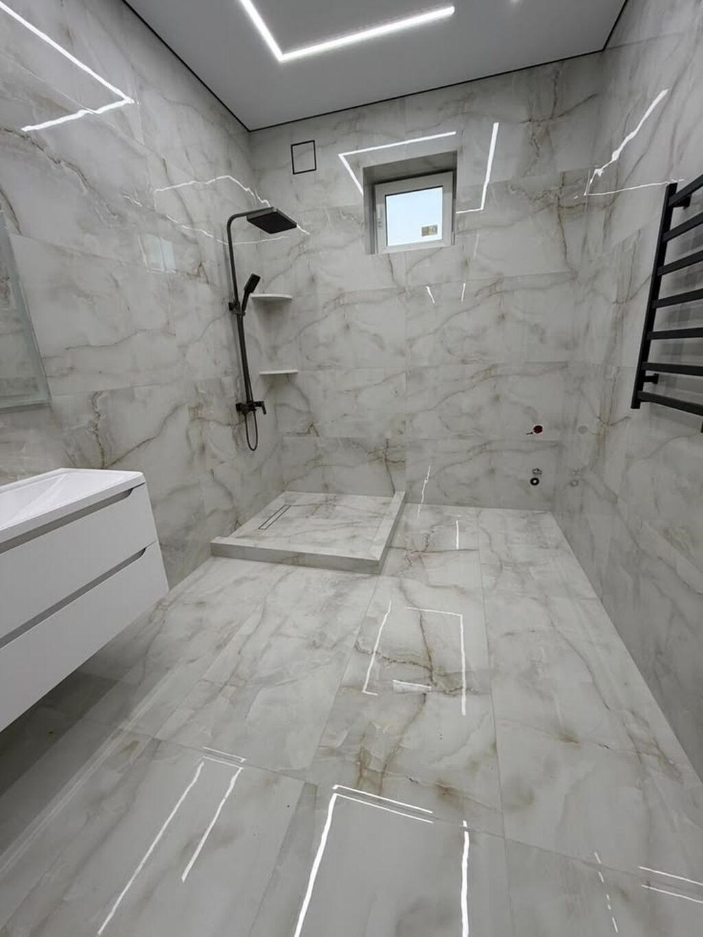 Kafel-metlax işləri Hamam, mətbəx, balkon və mənzillərdə — Duş kabin və bölmələr, Bakı (4)