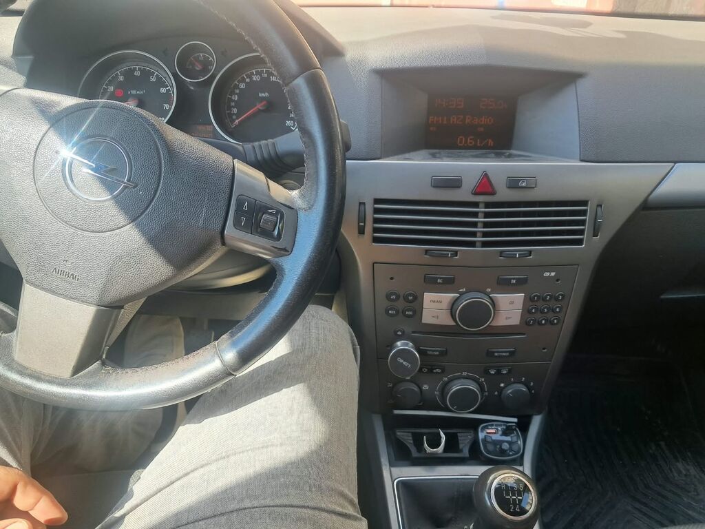 Opel Astra: 1.6 l 2006 il 225000 km Universal — Avtomobillər, Saray (3)