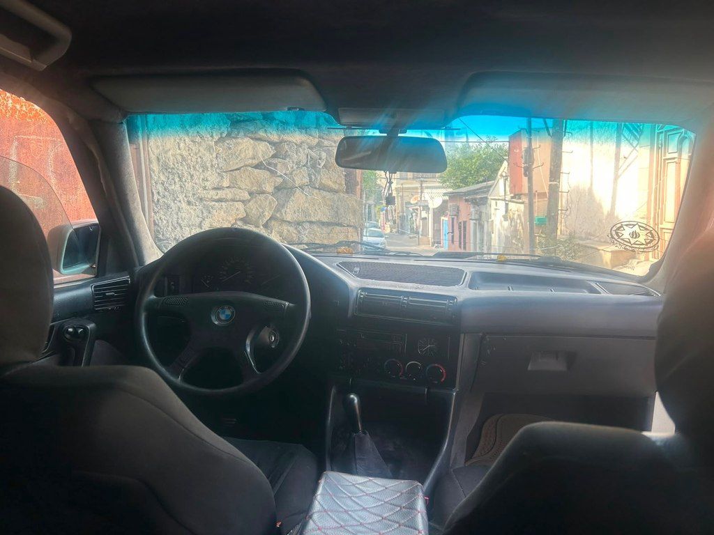 BMW 520, 2.0 L, 1990 il, 500 000 km — Avtomobillər, Bakı (7)