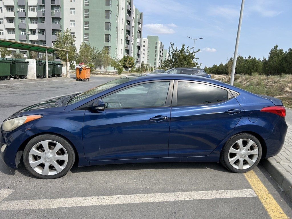Hyundai Elantra, 1.8 L, 2013 il, 300 000 km 77-KM-639 — Avtomobillər, Bakı (2)