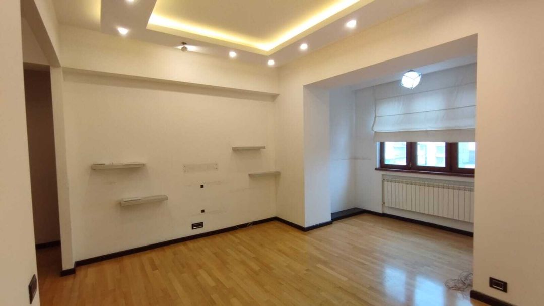 Satılır 3 otaqlı köhnə tikili 100 m² — Mənzil, Bakı (5)