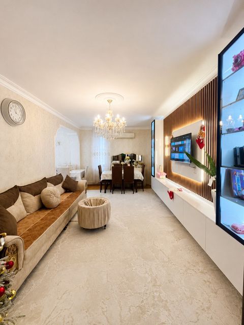 Satılır 3 otaqlı köhnə tikili 90 m² — Bakı