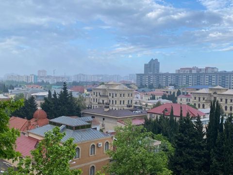 Satılır 3 otaqlı köhnə tikili 83 m² — Bakı