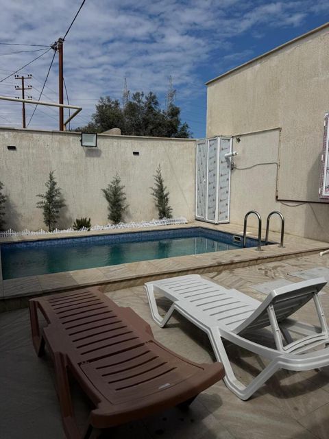 Satılır 3 otaqlı həyət evi/bağ evi 80 m² — Bakı