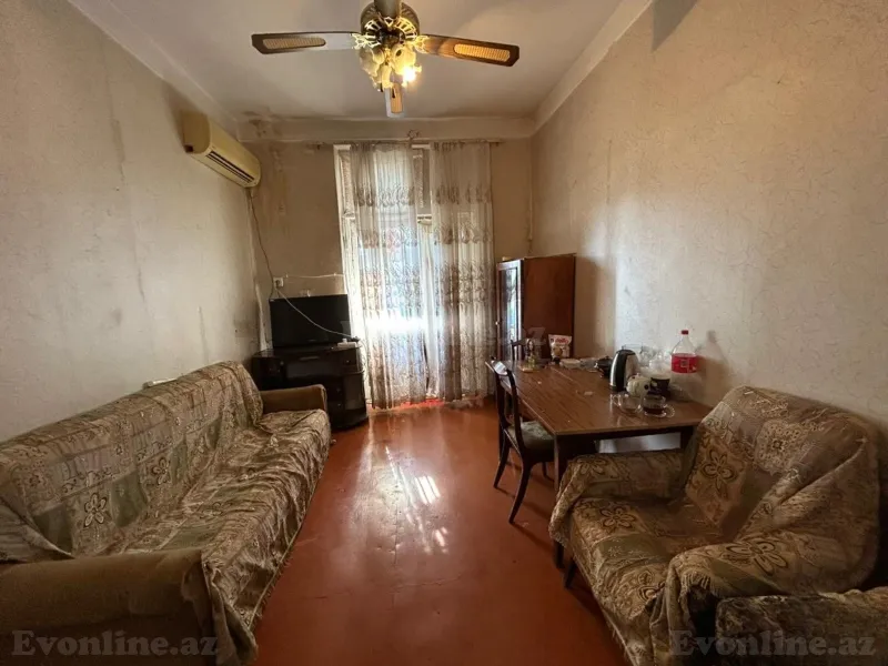 Kirayə verilir 2 otaqlı Mənzil Köhnə tikili 40 m² Bakı, Yasamal r., Elmlər Akademiyası m — Bakı