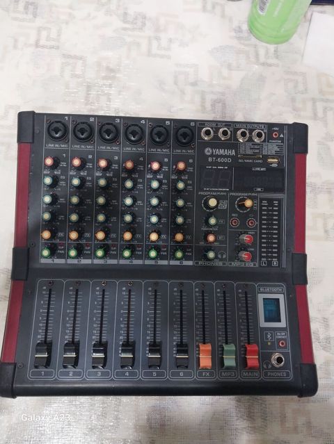 Yamaha BT-600D mikser/amplifier - 6 kanallı mikser: hər kanalda — Bakı