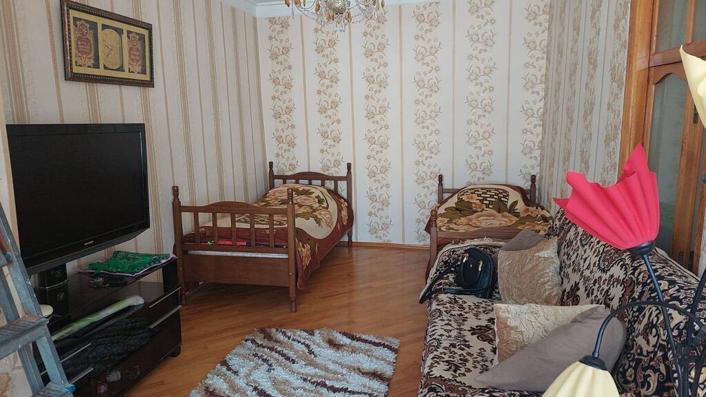 80 kv. m, 3 otaqlı, Kanalizasiya, Kombi, Qaz — Ev, villa, Bakı (3)