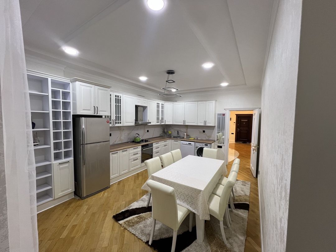 İcarəyə verilir 3 otaqlı yeni tikili 145 m² — Mənzil, Bakı (12)