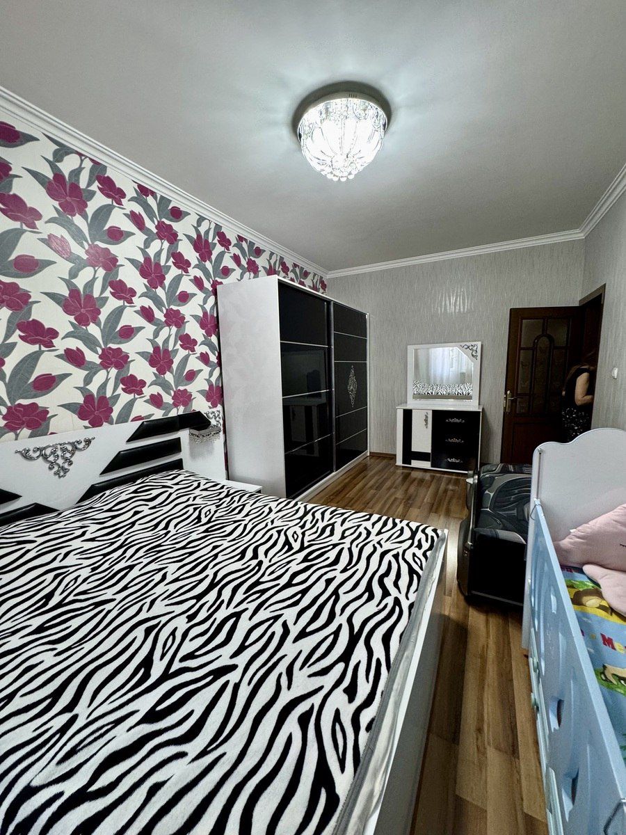 Satılır 4 otaqlı köhnə tikili 110 m² — Mənzil, Bakı (10)