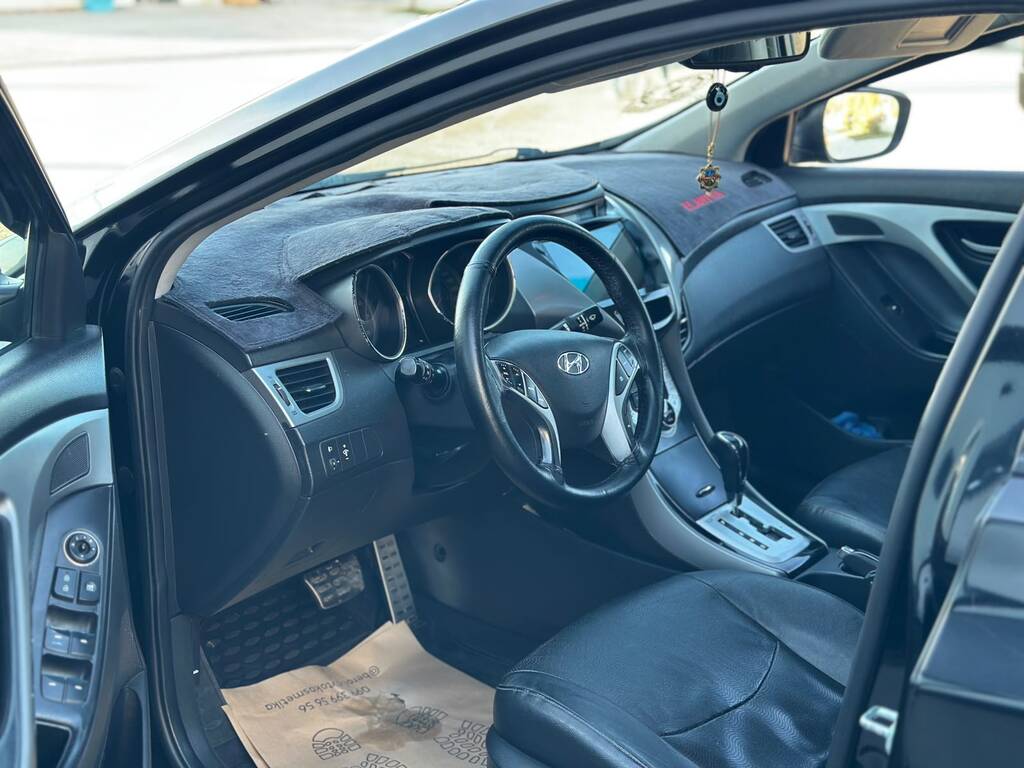 Hyundai Elantra, 1.8 L, 2012 il, 300 000 km 54-BN-959 — Avtomobillər, Şirvan (6)